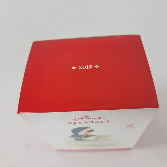 Hallmark Ornament Frosty Friends A Fish For Christmas MAGIC light & sound 2015 - Picture 3 of 5